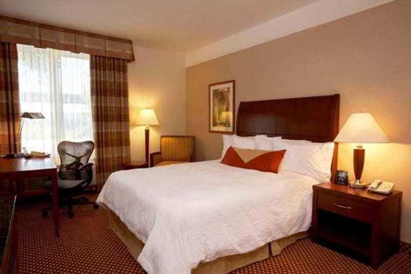 Hilton Garden Inn Cincinnati/שרונוויל מראה חיצוני תמונה