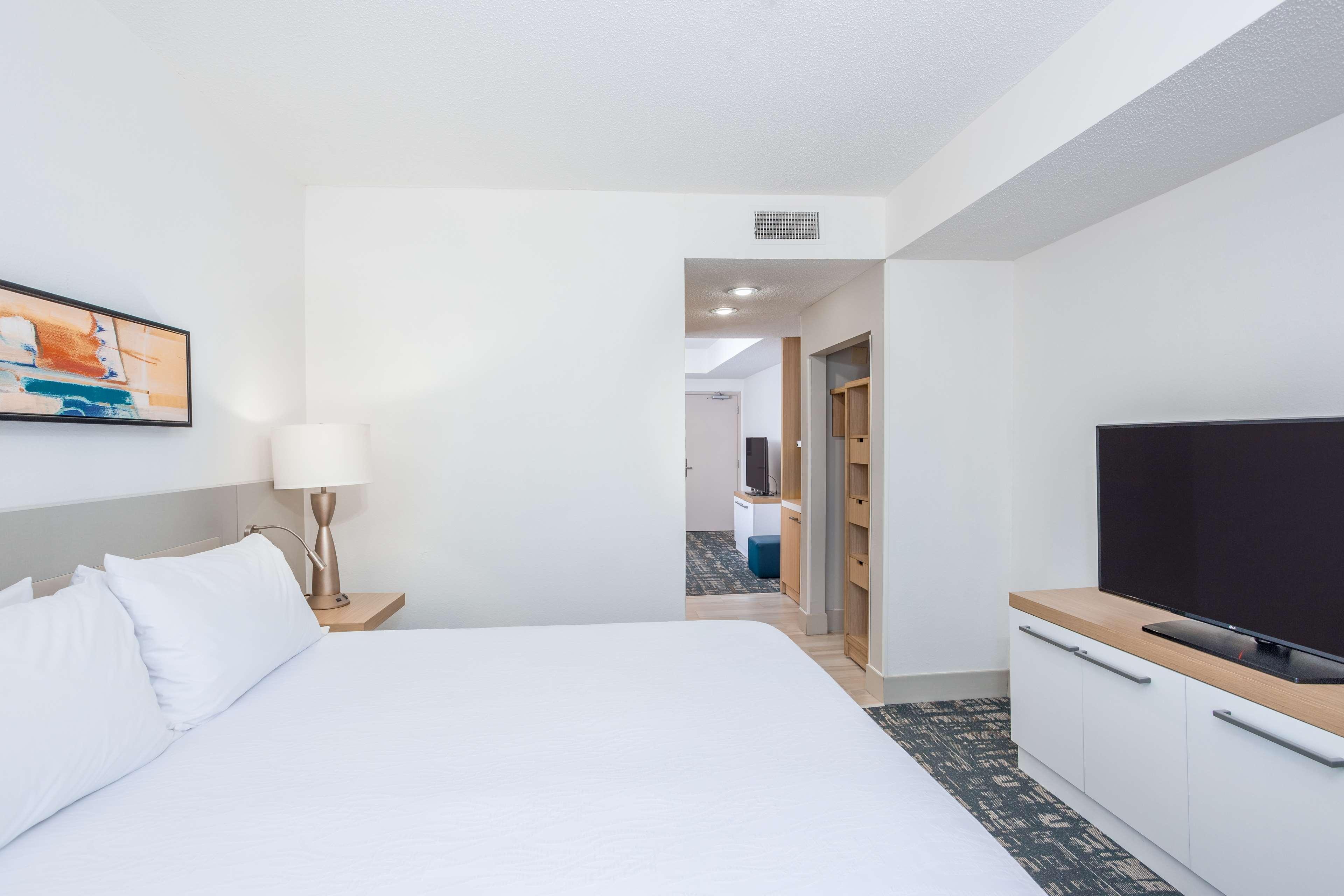 Hilton Garden Inn Cincinnati/שרונוויל מראה חיצוני תמונה